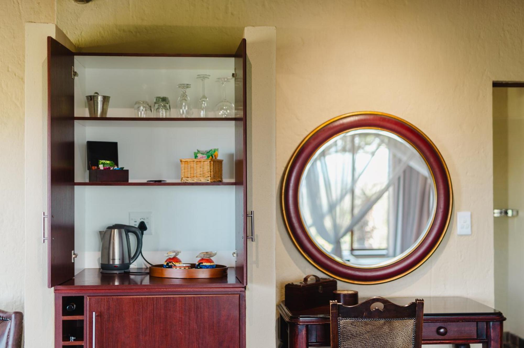 Hitgeheim Country Lodge Адо Стая снимка